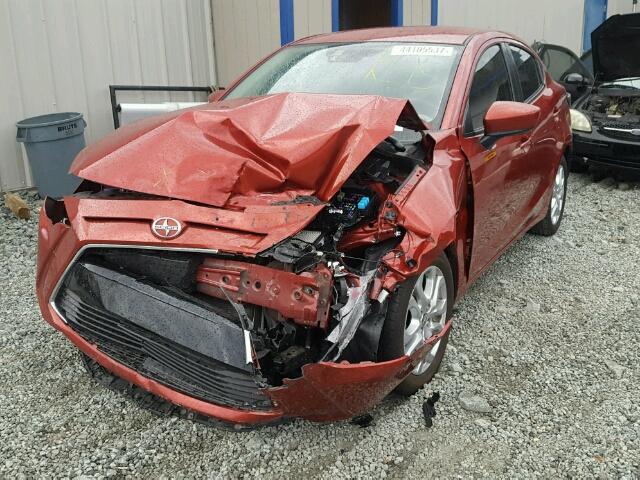 3MYDLBZV6GY136962 - 2016 TOYOTA SCION IA RED photo 2