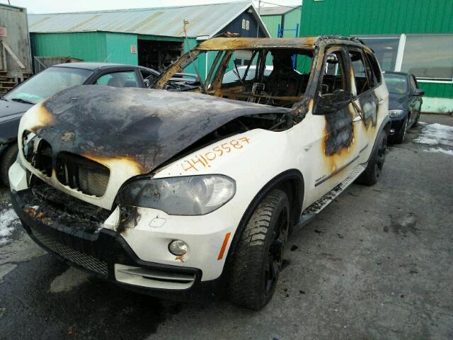 5UXFE83589L171350 - 2009 BMW X5 XDRIVE4 WHITE photo 2