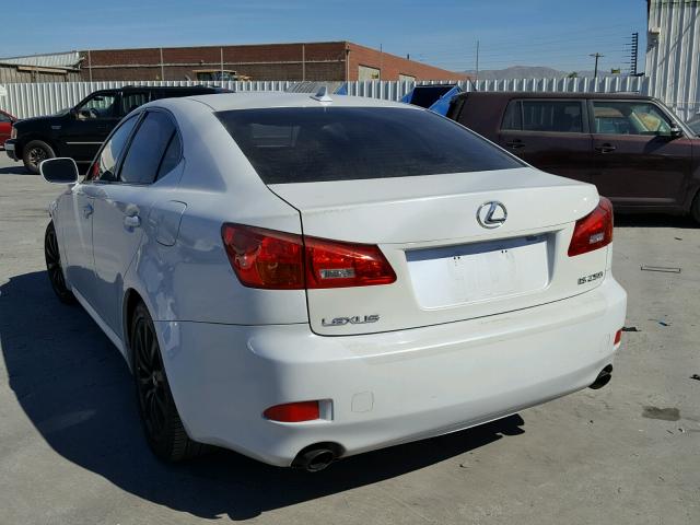 JTHBK262185072703 - 2008 LEXUS IS 250 SILVER photo 3