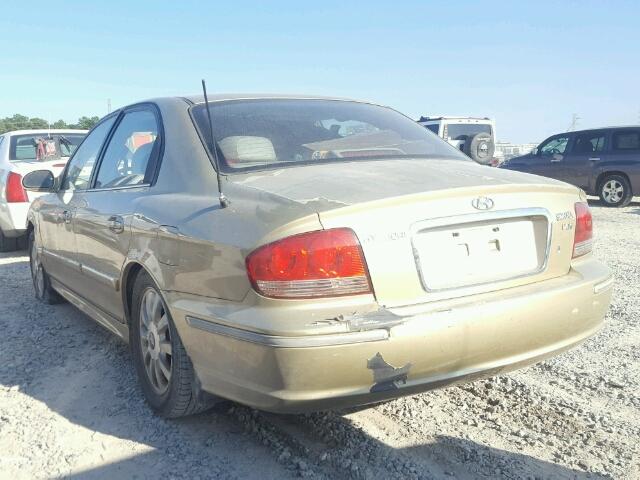 KMHWF35H13A752437 - 2003 HYUNDAI SONATA GLS GOLD photo 3