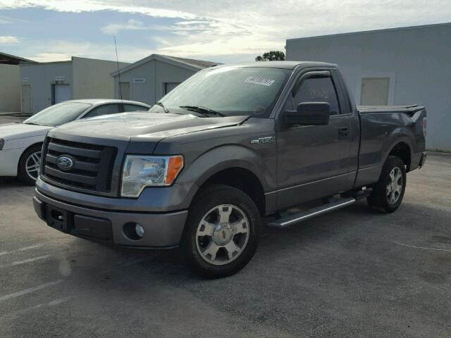 1FTMF1CW4AKA23356 - 2010 FORD F150 CHARCOAL photo 2