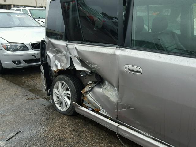 JTLKT324254004167 - 2005 TOYOTA SCION XB 灰色 照片 9