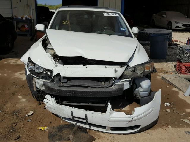 YV1MS382472308865 - 2007 VOLVO S40 2.4I WHITE photo 9