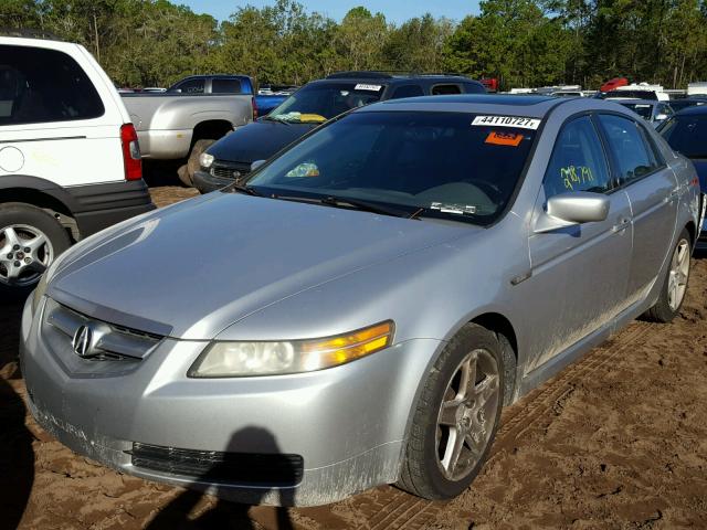 19UUA66266A055714 - 2006 ACURA 3.2TL SILVER photo 2