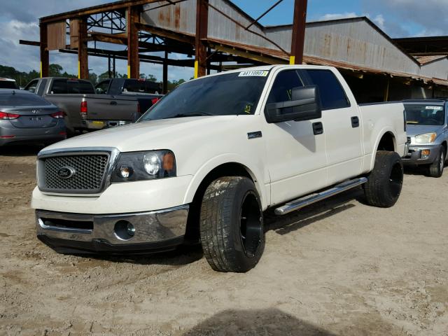 1FTPW12V57FB78716 - 2007 FORD F150 SUPER WHITE photo 2