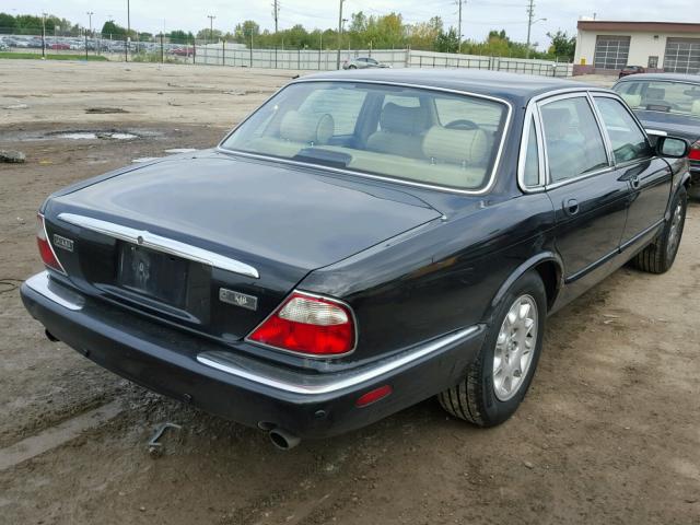 SAJDA14C31LF34798 - 2001 JAGUAR XJ8 BLACK photo 4