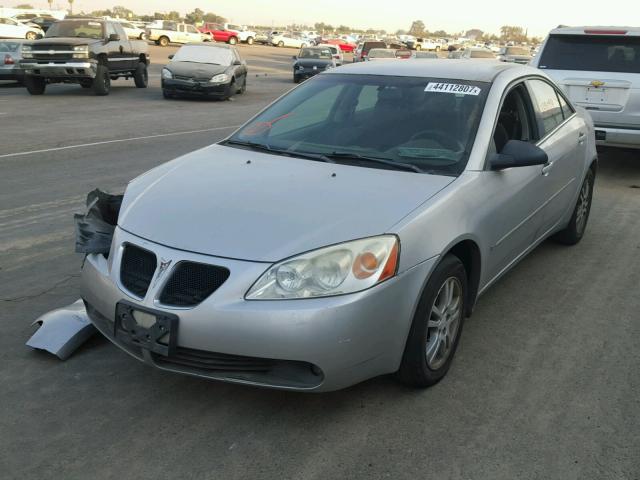 1G2ZG558364133114 - 2006 PONTIAC G6 SILVER photo 2