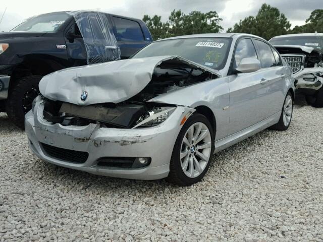 WBAPH7G54BNM58810 - 2011 BMW 328 SILVER photo 2