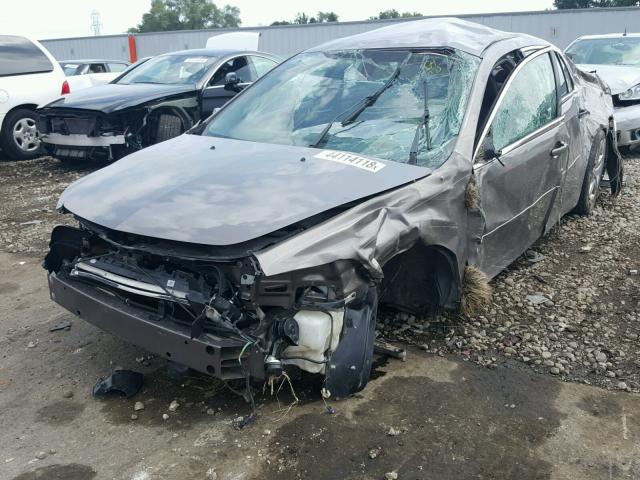 1G1ZC5EB5AF101340 - 2010 CHEVROLET MALIBU 1LT CHARCOAL photo 2
