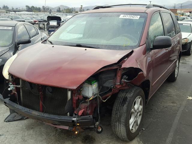 5TDBA23C24S008322 - 2004 TOYOTA SIENNA LE BURGUNDY photo 2