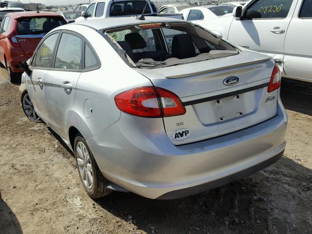 3FADP4BJ4CM115489 - 2012 FORD FIESTA SE SILVER photo 3