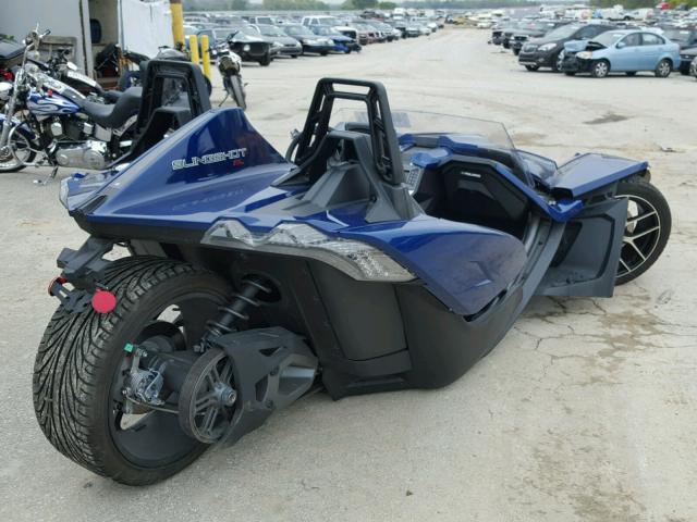 57XAAPFA2H8122695 - 2017 POLARIS SLINGSHOT BLUE photo 4