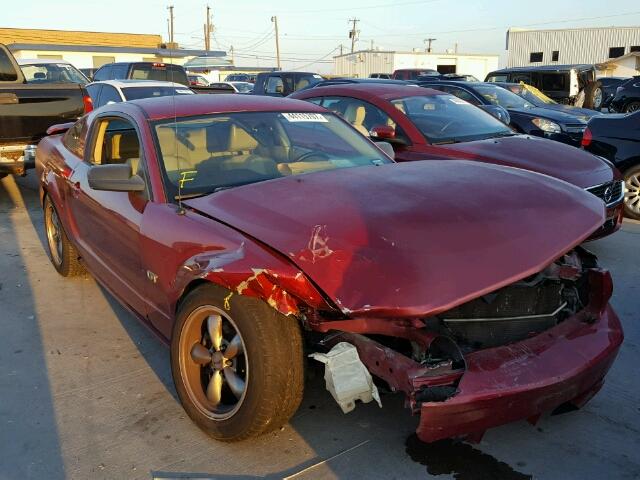 1ZVFT82H165144653 - 2006 FORD MUSTANG GT MAROON photo 1