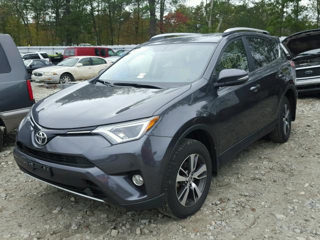 JTMRFREV1GJ060632 - 2016 TOYOTA RAV4 XLE GRAY photo 2