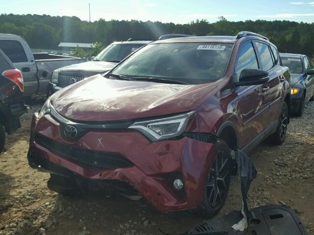 JTMJFREV0JD243507 - 2018 TOYOTA RAV4 SE RED photo 2