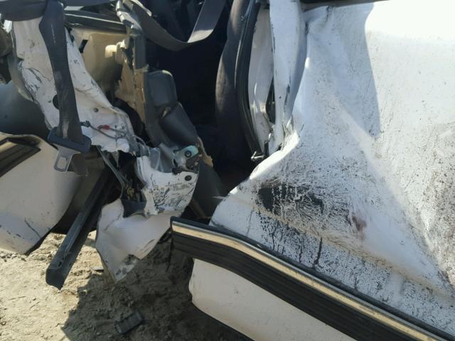 1GCHC29G42E274300 - 2002 CHEVROLET SILVERADO WHITE photo 10