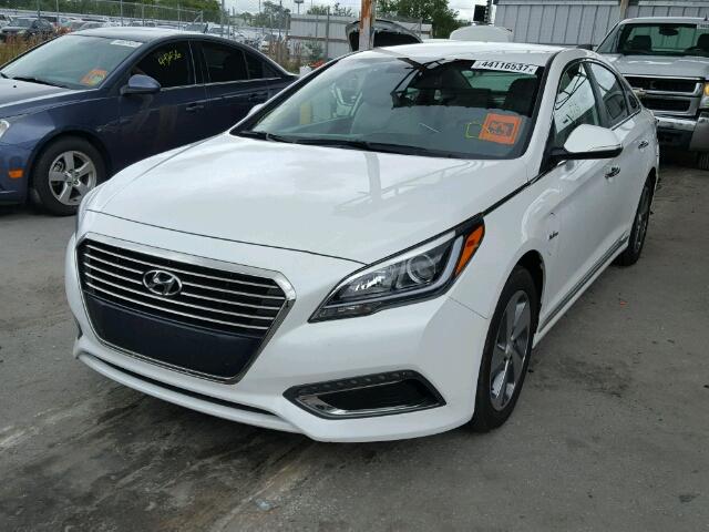 KMHE14L23GA025157 - 2016 HYUNDAI SONATA WHITE photo 2