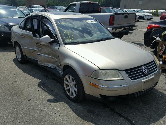 WVWPD63B24E230733 - 2004 VOLKSWAGEN PASSAT GLS BEIGE photo 1