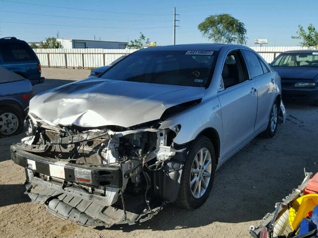 4T1BB3EK8BU143087 - 2011 TOYOTA CAMRY SILVER photo 2