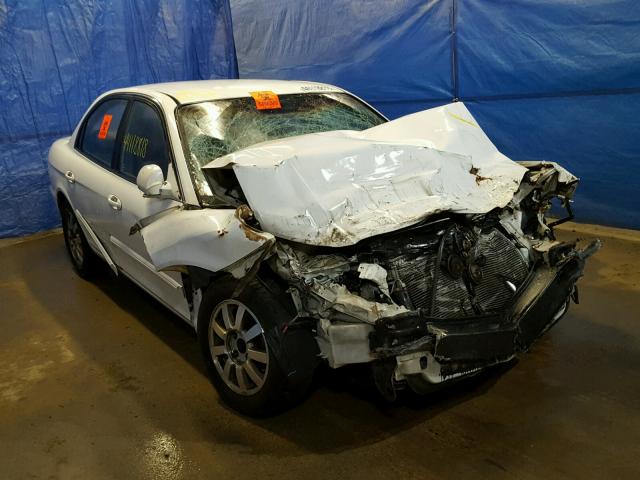 KNAGD124115052697 - 2001 KIA OPTIMA MAG WHITE photo 1