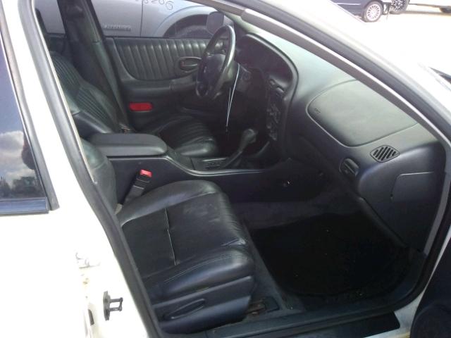 1G2WP52K23F104495 - 2003 PONTIAC GRAND PRIX WHITE photo 5