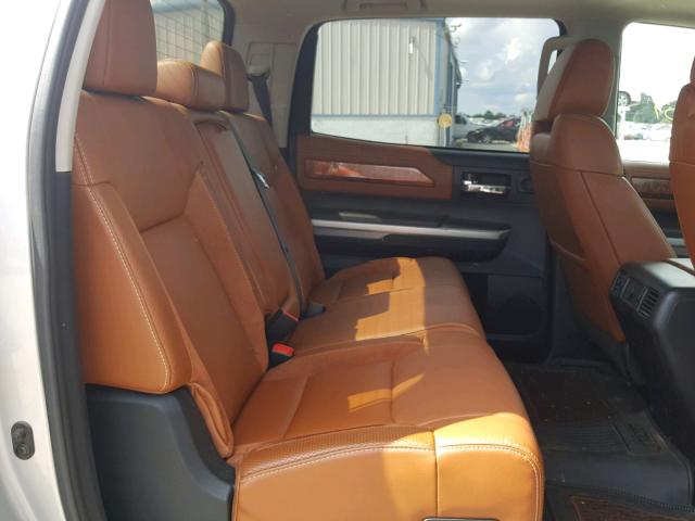 5TFGY5F18EX164146 - 2014 TOYOTA TUNDRA CRE Silber Foto 6