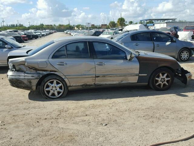 WDBRF61J83A474355 - 2003 MERCEDES-BENZ C 240 GRAY photo 10