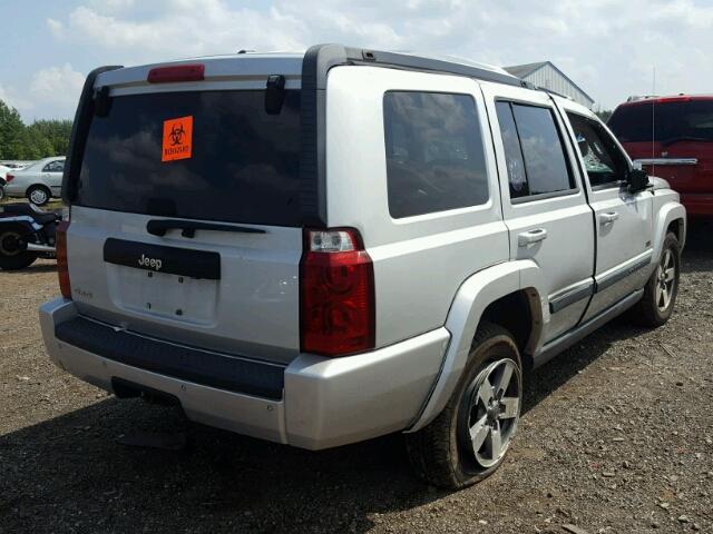 1J8HG48K38C149579 - 2008 JEEP COMMANDER SILVER photo 4