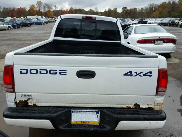 1B7GG26NXYS704554 - 2000 DODGE DAKOTA WHITE photo 6