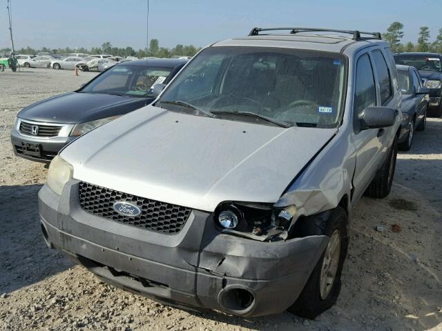 1FMYU93176KA32646 - 2006 FORD ESCAPE XLT SILVER photo 2