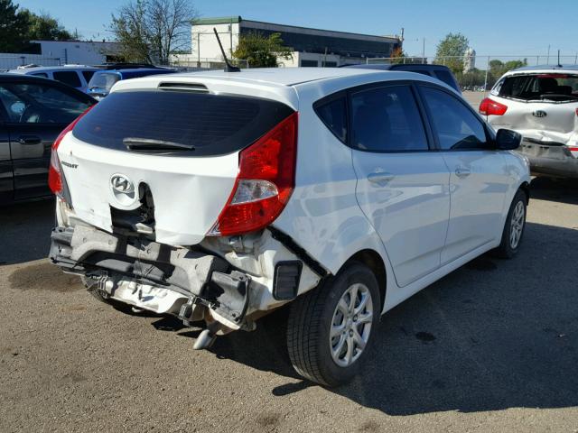 KMHCT5AE9DU102712 - 2013 HYUNDAI ACCENT GLS WHITE photo 4