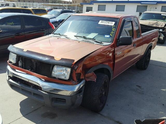 1N6DD26S2WC310763 - 1998 NISSAN FRONTIER ORANGE photo 2