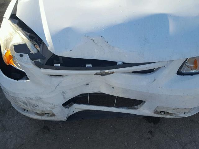 1G1AL55F367769610 - 2006 CHEVROLET COBALT LT WHITE photo 9