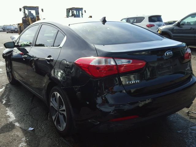 KNAFX4A83G5506076 - 2016 KIA FORTE BLACK photo 3