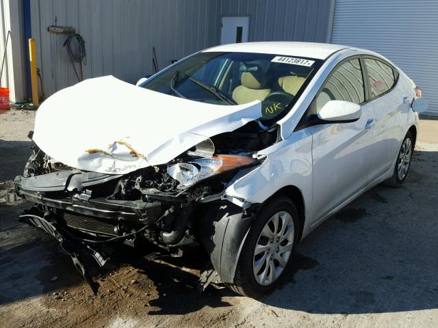 5NPDH4AE0CH142321 - 2012 HYUNDAI ELANTRA WHITE photo 2