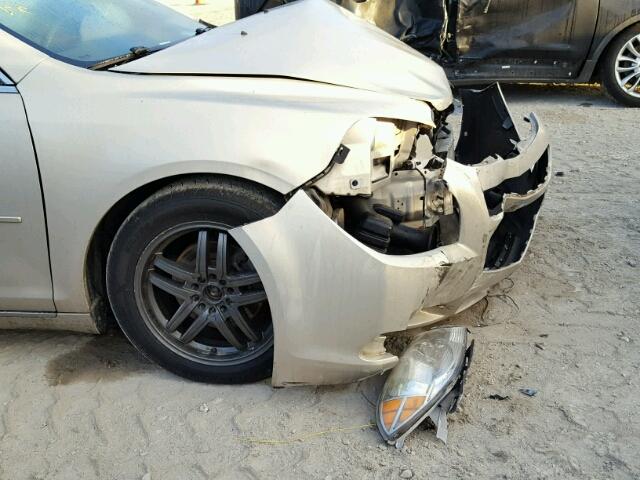 1G1ZC5EB1AF169196 - 2010 CHEVROLET MALIBU 1LT 金色 照片 9