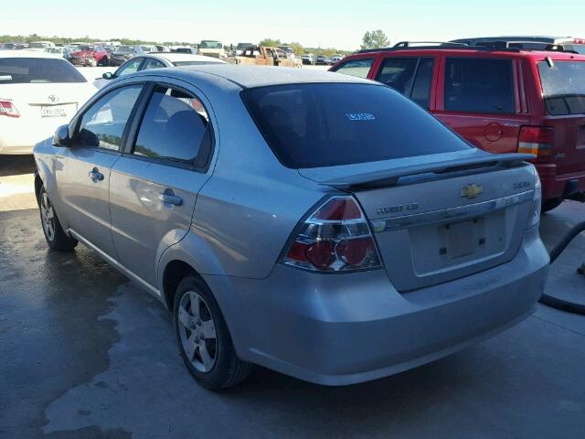 KL1TD56678B096534 - 2008 CHEVROLET AVEO BASE SILVER photo 3