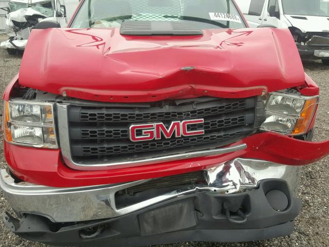 1GT01ZCG2CF165866 - 2012 GMC SIERRA C25 RED photo 7