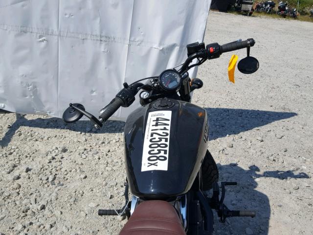 56KMTB006J3137037 - 2018 INDIAN MOTORCYCLE CO. SCOUT BOBB BLACK photo 5