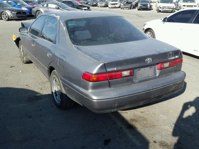 JT2BG22K0W0112300 - 1998 TOYOTA CAMRY CE GRAY photo 3