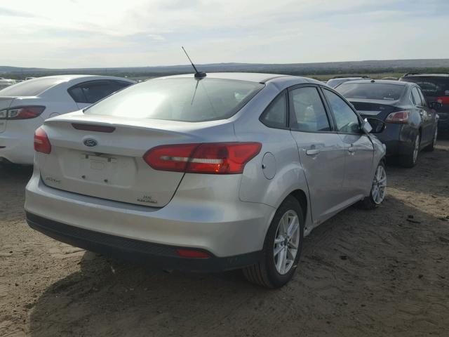 1FADP3F26GL253748 - 2016 FORD FOCUS SE SILVER photo 4