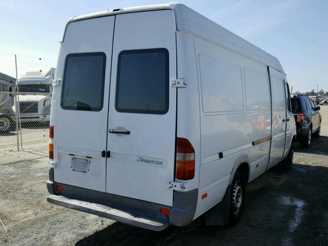 WD2PD744855723905 - 2005 DODGE SPRINTER WHITE photo 4