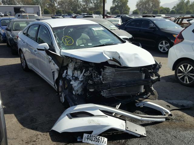 5NPE24AF8GH397125 - 2016 HYUNDAI SONATA SE WHITE photo 1