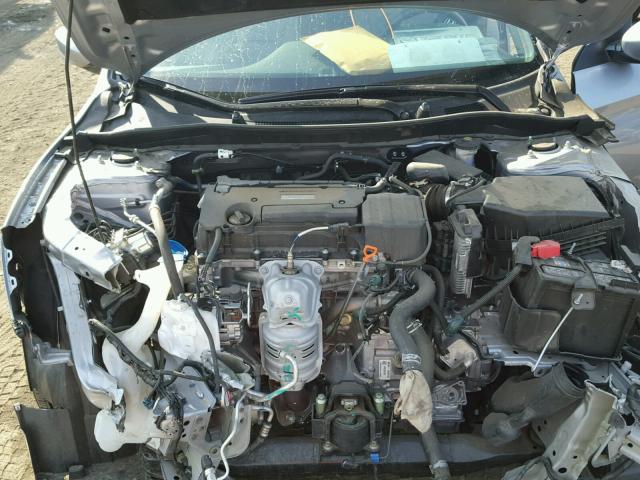 1HGCR2F3XHA016617 - 2017 HONDA ACCORD SILVER photo 7