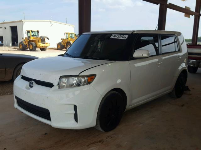 JTLZE4FE3CJ002752 - 2012 TOYOTA SCION XB Weiß Foto 2