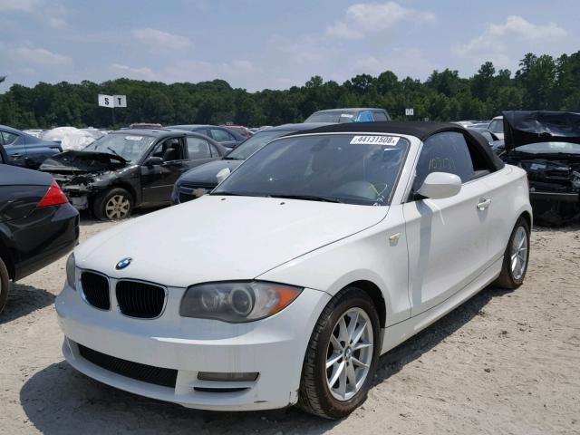 WBAUL7C57BVM80002 - 2011 BMW 128 I WHITE photo 2