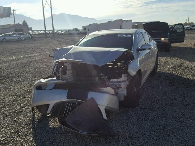 1G4GC5E39DF142755 - 2013 BUICK LACROSSE SILVER photo 2