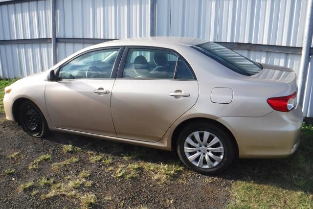 2T1BU4EE5DC990275 - 2013 TOYOTA COROLLA GOLD photo 3