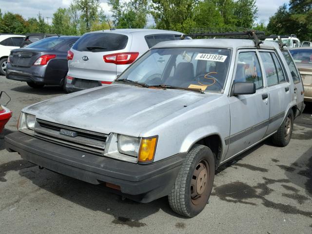 JT2AL32V2F3589235 - 1985 TOYOTA TERCEL DEL SILVER photo 2