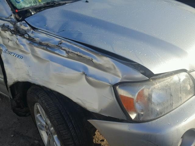 JTEDW21A760002111 - 2006 TOYOTA HIGHLANDER SILVER photo 9